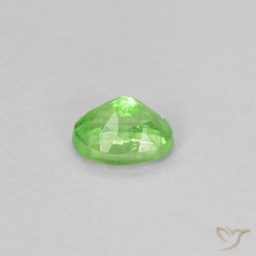 Grenat Tsavorite Vert éclatant naturelle ovale, 0.18 ct, VS
