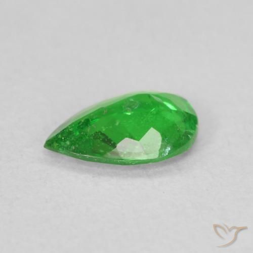 Grenat Tsavorite Vert moyen naturelle En forme de poire, 0.53 ct, SI