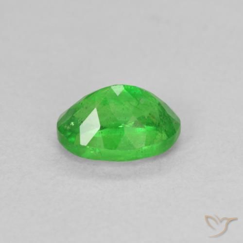 Grenat Tsavorite Vert moyen naturelle ovale, 1.15 ct, VS-SI