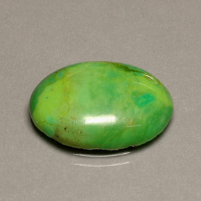 Turquoise vert naturelle coupe ovale, 5,72 ct, opaque