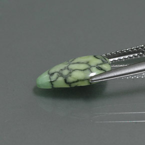 Turquoise vert naturelle en forme de poire, 2,02 ct, opaque