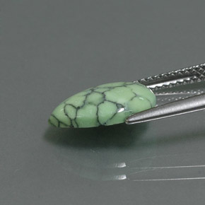 Turquoise vert naturelle en forme de poire, 2,41 ct, opaque