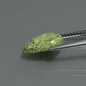 Turquoise vert naturelle en forme de poire, 1,83 ct, opaque