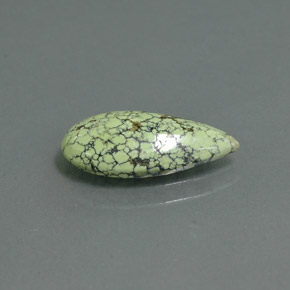 Turquoise vert naturelle en forme de poire, 1,85 ct, opaque