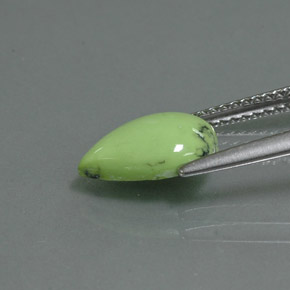 Turquoise Vert jaunâtre naturelle En forme de poire, 1.66 ct, Opaque