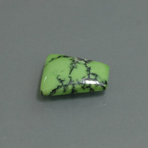 Turquoise Vert jaunâtre naturelle Forme fantaisie, 2.04 ct, Opaque