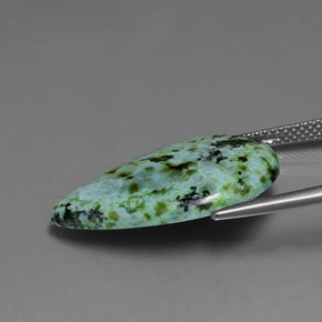 Turquoise vert naturelle en forme de poire, 8,44 ct, opaque