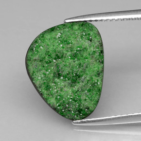 Uvarovite Grenat Drusy Vert naturelle Forme fantaisie, 6.95 ct, Opaque