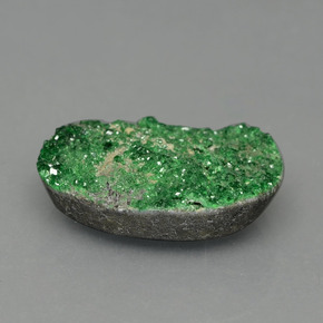 Uvarovite Grenat Drusy Deep Earthy Green naturelle Fantaisie, 7.06 ct, Opaque