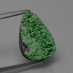 Uvarovite Grenat Drusy Deep Earthy Green naturelle Fantaisie, 4.86 ct, Opaque