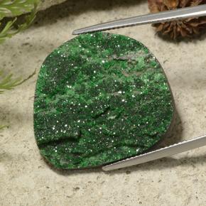 Uvarovite Grenat Drusy Vert naturelle Forme fantaisie, 34.35 ct, Opaque