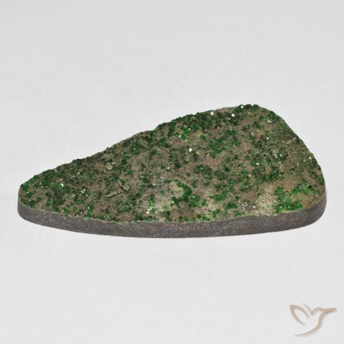 Uvarovite Grenat Drusy Deep Earthy Green naturelle Fantaisie, 72.20 ct, Opaque
