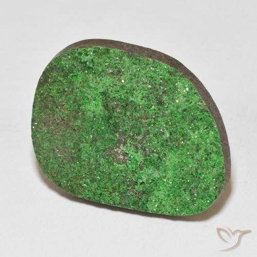Uvarovite Grenat Drusy Vert clair naturelle Fantaisie, 49.54 ct, Opaque