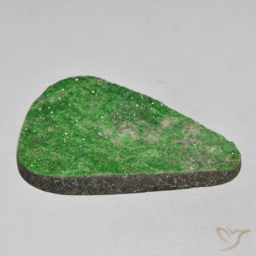 Uvarovite Grenat Drusy Vert citron naturelle Trillion, 55.63 ct, Opaque