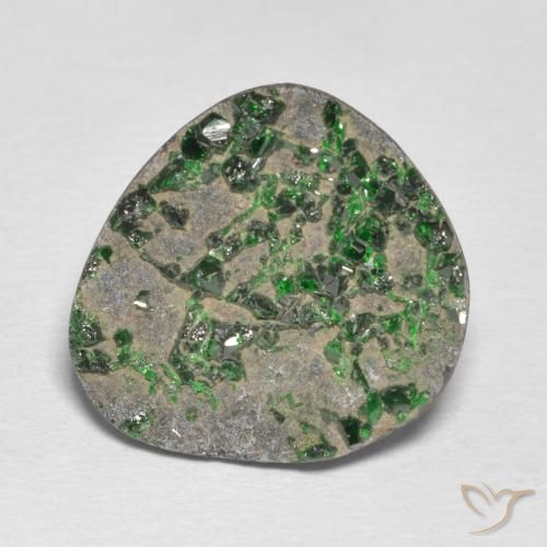 15.49ct Naturel Vert pin pâle Uvarovite Grenat Drusy, Fantaisie, Opaque