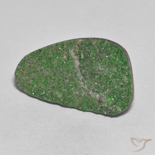Uvarovite Grenat Drusy Vert pin pâle naturelle Fantaisie, 31.31 ct, Opaque