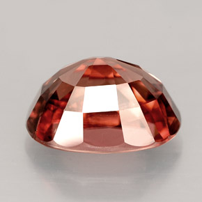 Zircon orange naturelle coupe ovale, 4,50 ct, VVS