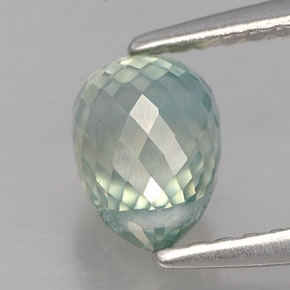 Zircon vert naturelle briolette, 1,82 ct, VS