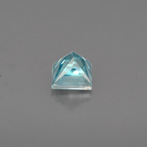 Zircon bleue naturelle carré, 0,65 ct, VS