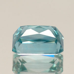 Zircon bleue naturelle taille émeraude, 1,57 ct, VVS