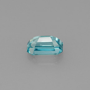 Zircon bleue naturelle taille émeraude, 0,97 ct, VVS
