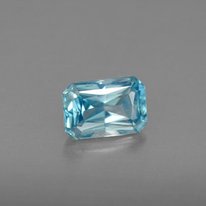 Zircon bleue naturelle taille émeraude, 1,39 ct, VVS