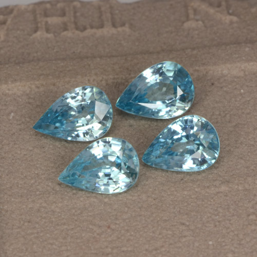 Achetez naturel 3,66ct bleue zircon gems, en forme de poire, en provenance cambodge chez gemselect. en stock, livraison internationale!