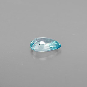 Zircon bleue naturelle en forme de poire, 0,55 ct, VVS-VS