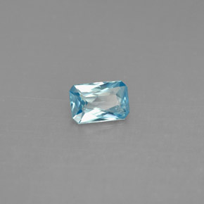 Zircon Bleu naturelle Taille émeraude, 0.68 ct, VS