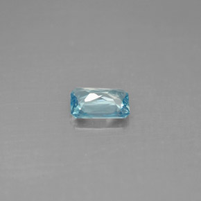 Zircon Bleu naturelle Taille émeraude, 0.68 ct, VS