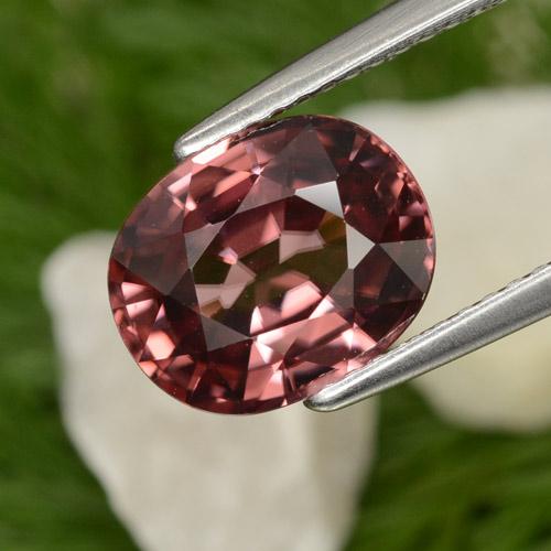 Zircon rouge naturelle coupe ovale, 4,42 ct, VVS