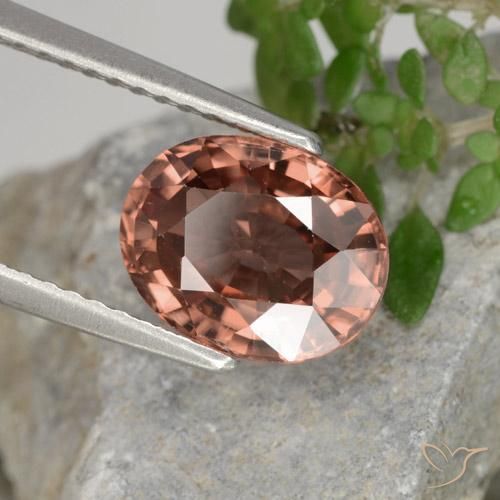 Zircon Rouge indien naturelle ovale, 2.70 ct, VVS