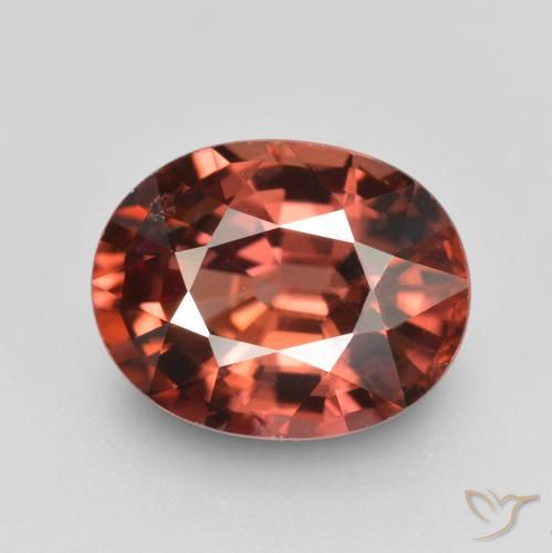 Zircon Rouge moyen-foncé naturelle Coupe ovale, 3.06 ct, VS