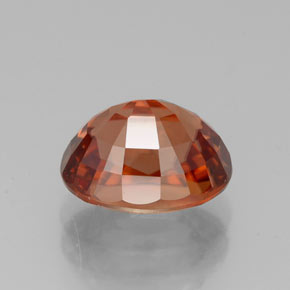 Zircon orange naturelle coupe ovale, 3,83 ct, VVS