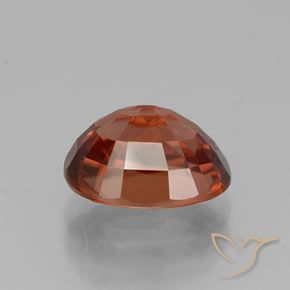 Zircon Rouge moyen naturelle ovale, 3.38 ct, VVS