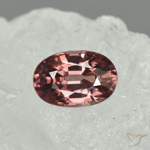 Zircon rouge foncé naturelle coupe ovale, 3,93 ct, VVS