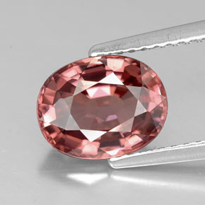 Zircon rose naturelle coupe ovale, 3,02 ct, VVS