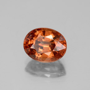 Zircon orange naturelle coupe ovale, 3,48 ct, VVS