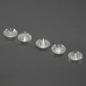 Achetez naturel ct Blanc Zircon gems, Coupe roude, En provenance Cambodge chez GemSelect. En stock, livraison internationale!