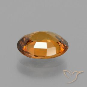 Zircon Orange terre naturelle ovale, 1.62 ct, VVS