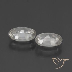 Shop natural 2.17ct Blanc chaud Zircon gems, ovale, from Cambodge at GemSelect. In stock, global shipping!