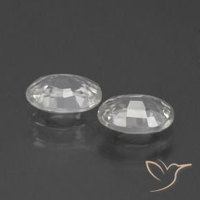 Shop natural 2.27ct Blanc chaud Zircon gems, ovale, from Cambodge at GemSelect. In stock, global shipping!