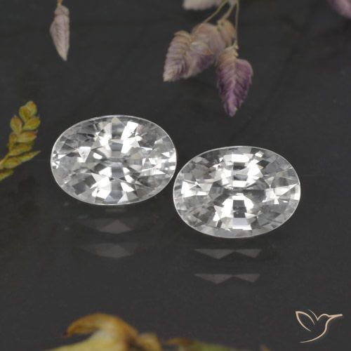 2.63ctw Naturel Blanc Zircon, ovale, VVS-VS