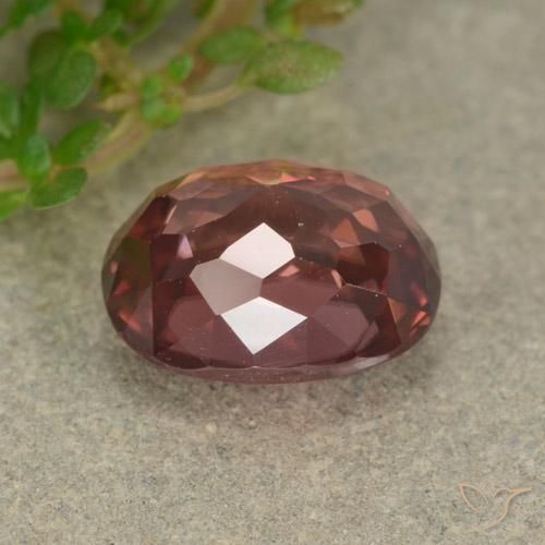 Zircon Rouge foncé naturelle ovale, 3.51 ct, VVS-VS