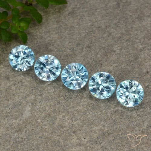 2.41ctw Naturel Bleu clair Zircon, Tour, VVS-VS