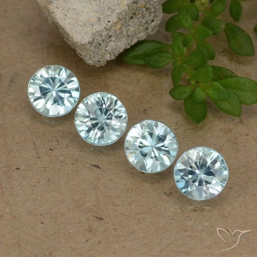 2.06ctw Naturel Bleu clair Zircon, Tour, VVS-VS