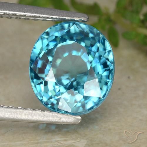 Zircon Bleu moyen naturelle ovale, 5.36 ct, VVS