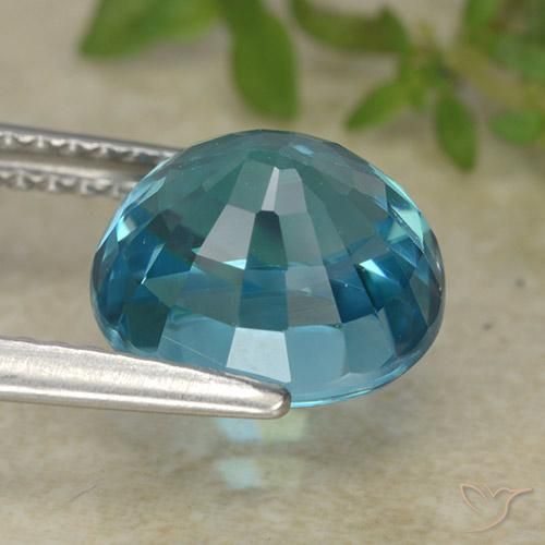 Zircon Bleu moyen naturelle ovale, 5.36 ct, VVS