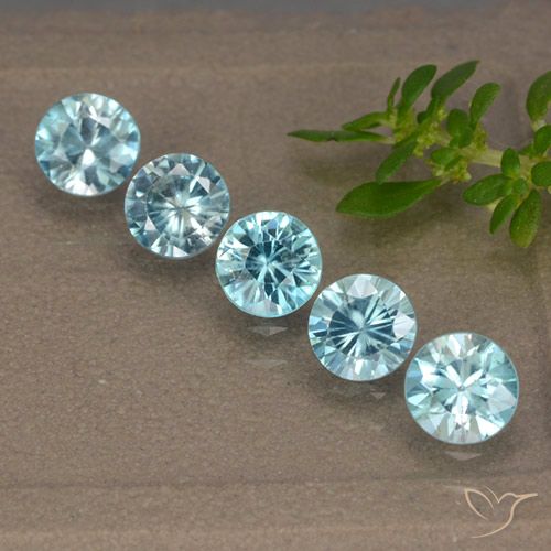 2.74ctw Naturel Bleu clair Zircon, Tour, VVS-VS