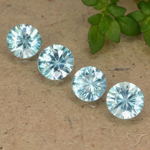 1.99ctw Naturel Bleu clair Zircon, Tour, VVS